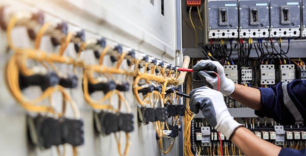 Professional Electrician technician working in Beaverton, MI